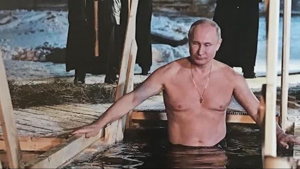 Vladimir Putin: વ્લાદિમીર પુતિને કડકડતી શિયાળામાં બર્ફીલા પાણીમાં ડુબકી લગાવી, જાણો તેની પાછળનું કારણ.