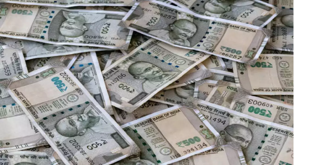 BANK SALARY : હવે આ લોકો બેંકોમાં દર વર્ષે 30 લાખ રૂપિયા સુધીની કમાણી કરી શકશે, RBIએ મર્યાદા વધારી