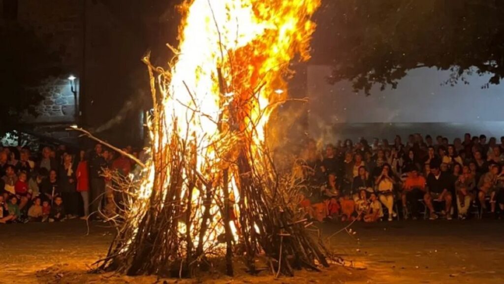 Holika Dahan 2025
