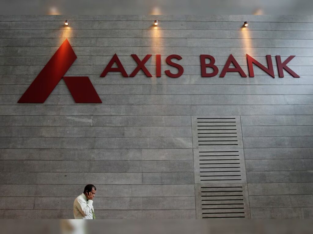 લૉન્ગ વીકેન્ડમાં પ્રવાસનું પ્લાનિંગ: Axis Bank અને MakeMyTrip ની ખાસ ઓફર, ફ્લાઇટ અને હોટેલ બુકિંગ પર મળશે ભારે ડિસ્કાઉન્ટ