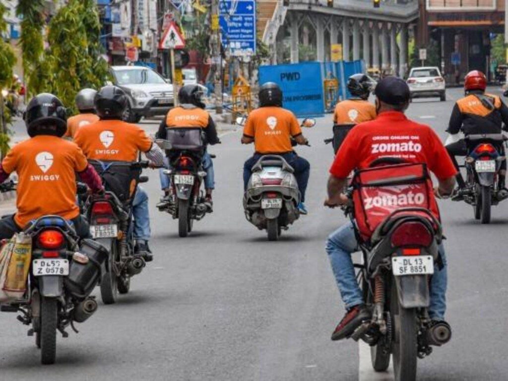 Gig Workers: આ કંપનીઓને તહેવારોની સિઝનમાં 10-12 લાખ લોકોની જરૂર છે.