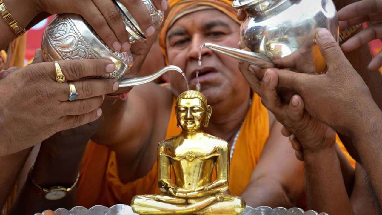 Mahavir Jayanti 2025