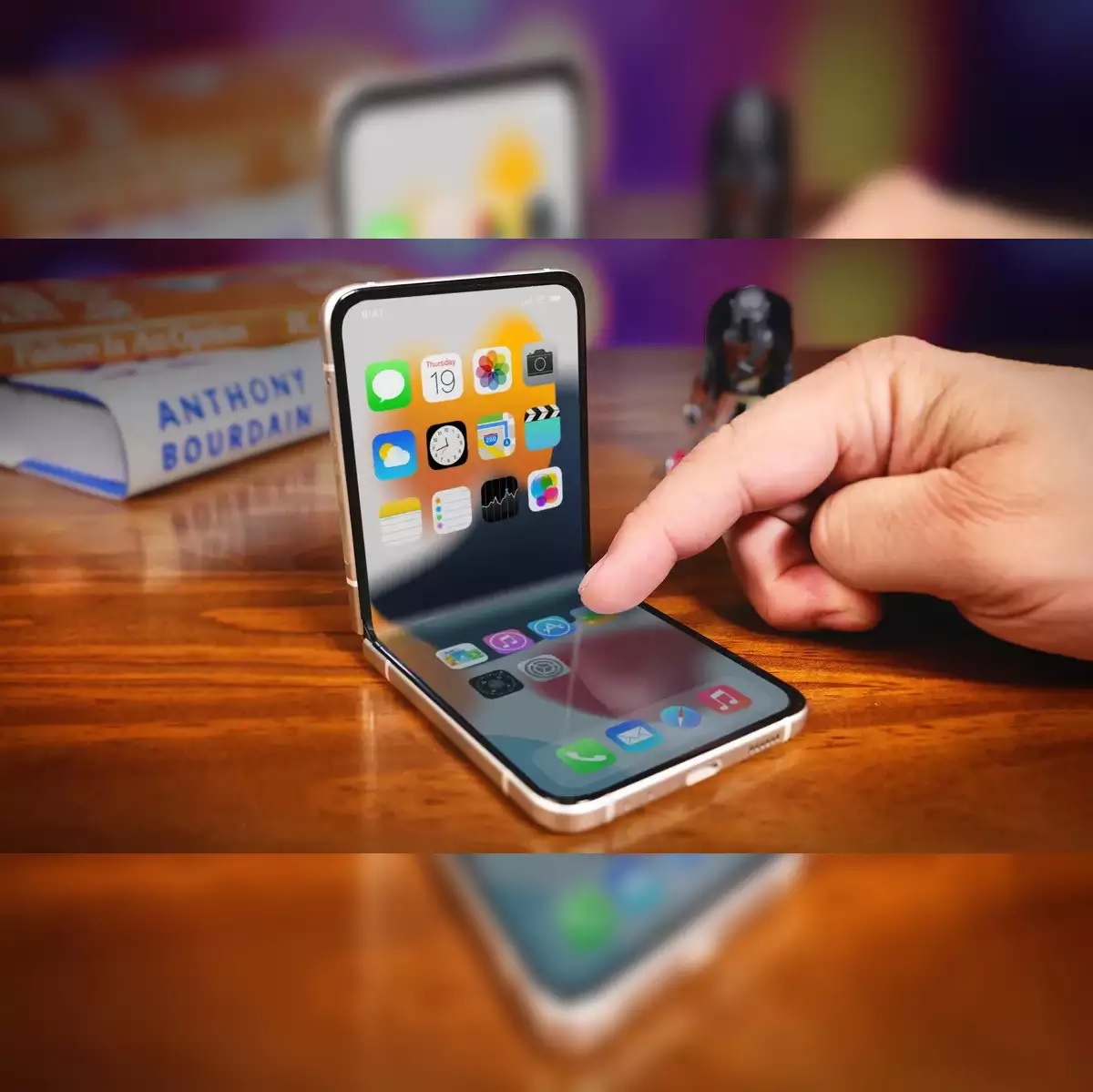 Foldable Apple iPhone