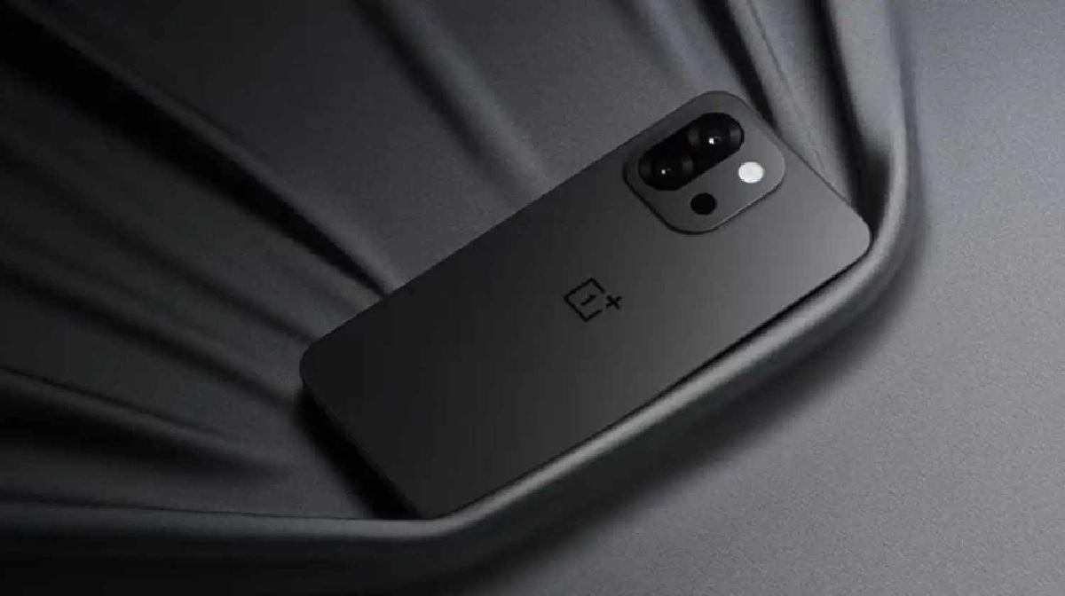 Nothing Phone 3 vs OnePlus 13s