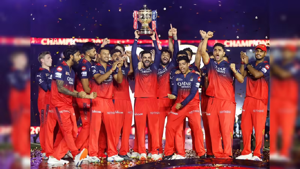 IPL Revenue 2025