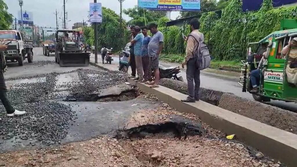 18 crore road damaged in 15 days